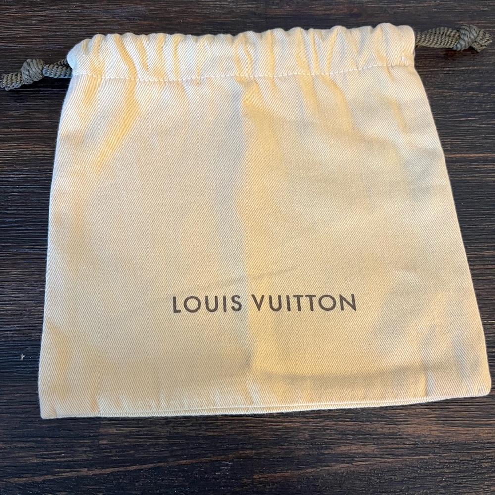 Small Louis Vuitton drawstring dust bag